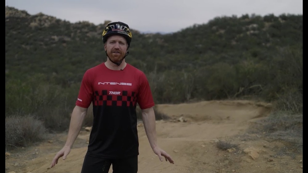 VIDEO: Don't Make This BIG MISTAKE! | Cornering With Your Eyes with Aaron Gwin