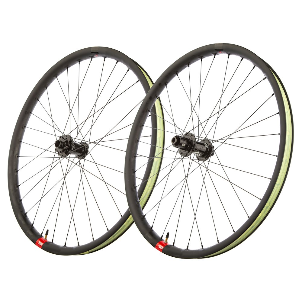 Reserve 31 DH I9 Hydra 27.5 Wheelset