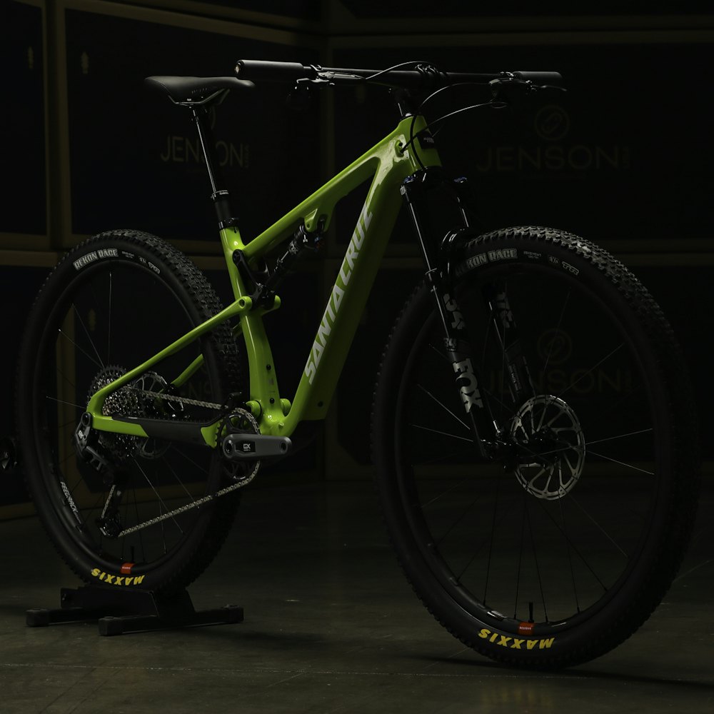 SANTA CRUZ BLUR 4 C GX AXS TR RSV BIKE