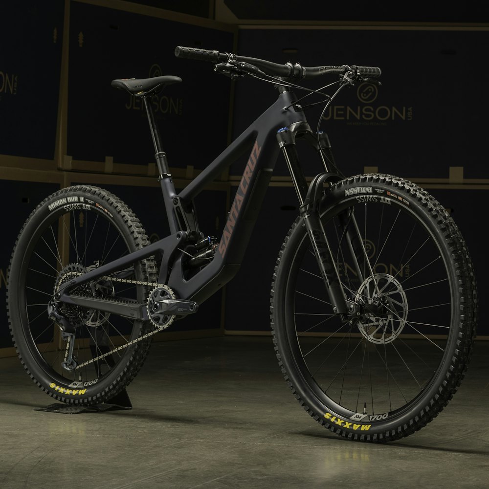 Santa Cruz Nomad GX Jenson Exclusive Bike