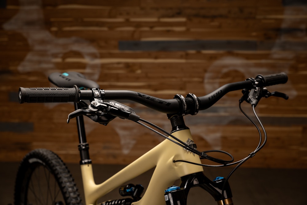 Yeti SB165 27.5" T2 X01 Jenson Exclusive Bike